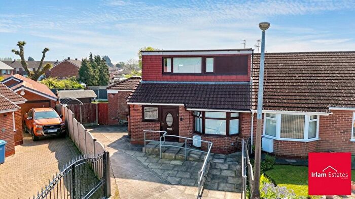 2 Bedroom Semi-Detached Bungalow For Sale In Woodlands Avenue, Irlam, M44