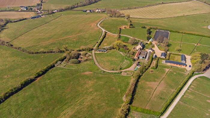 3 Bedroom Barn Conversion For Sale In Copt Hill Barn, Loddington, LE7