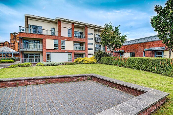 1 Bedroom Apartment To Rent In Horizon, Broad Weir, BS1