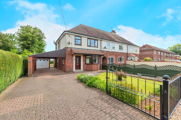 3 Bedroom Semi-Detached House For Sale In North Road, Leadenham, Lincoln, LN5