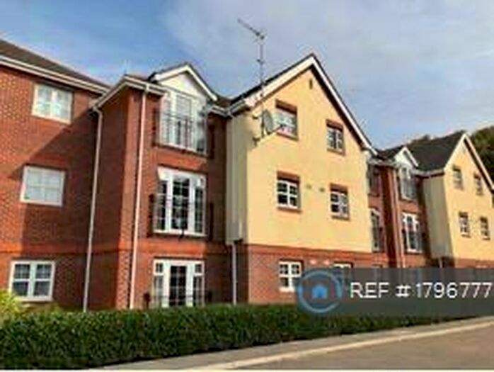 2 Bedroom Flat To Rent In Bewick Gardens, Chichester, PO19