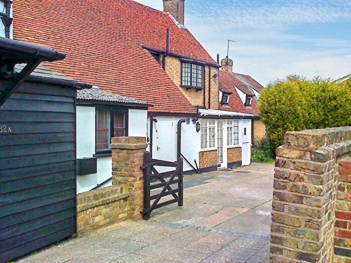 1 Bedroom Cottage To Rent In High Street, Great Wakering, SS3