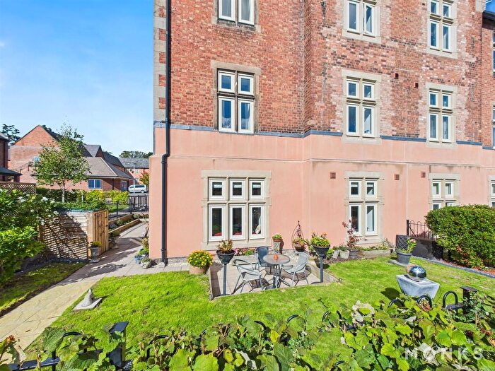 1 Bedroom Flat For Sale In The Furlongs, Bicton Heath, Shrewsbury, SY3