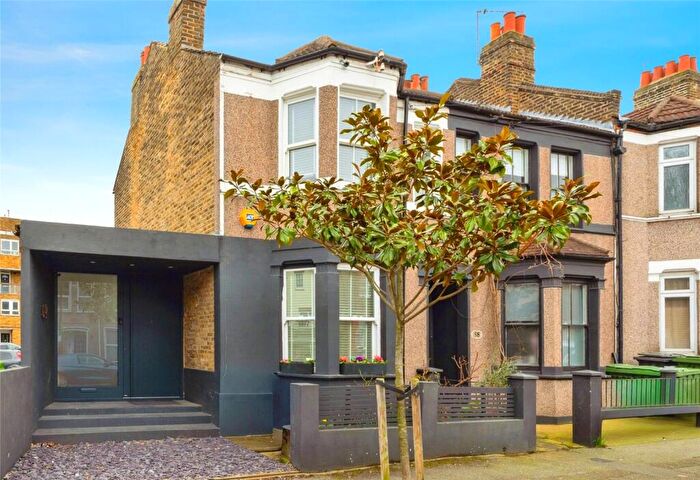 3 Bedroom End Of Terrace House For Sale In Neuchatel Road, London, London, SE6