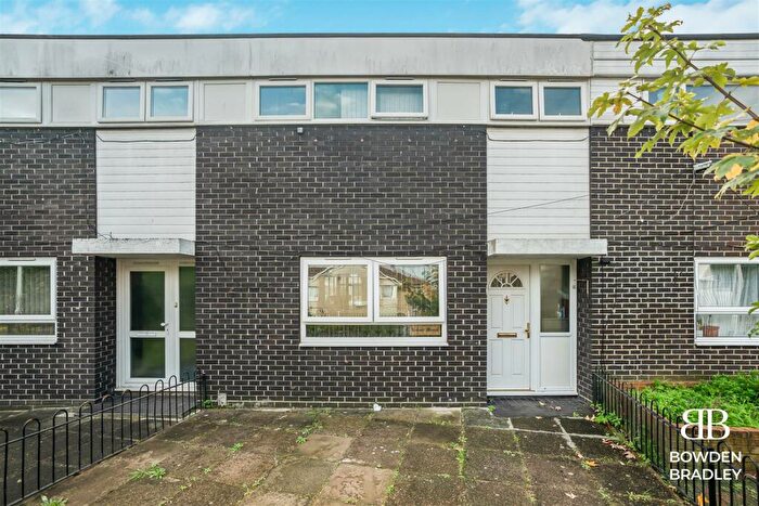 3 Bedroom Terraced House For Sale In Warren Gardens, Stratford, E15