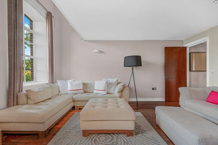 2 Bedroom Flat To Rent In The Remus Building, Hardwick Street, EC1R