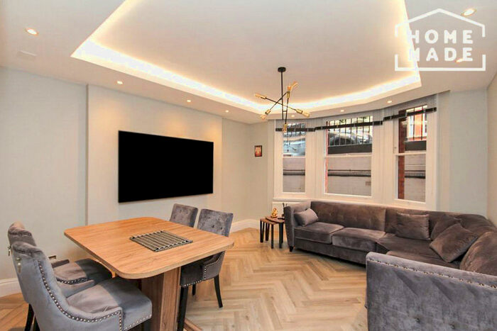 3 Bedroom Ground Flat To Rent In Clarence Gate, Glentworth Street, NW1