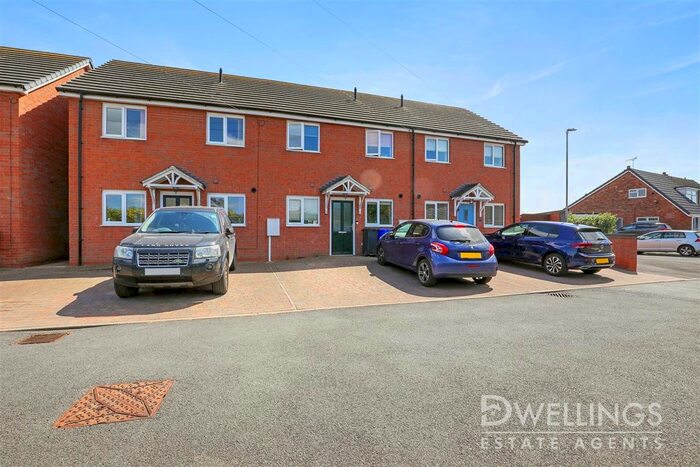 3 Bedroom Terraced House To Rent In Henhurst Ridge, Burton-On-Trent, DE13