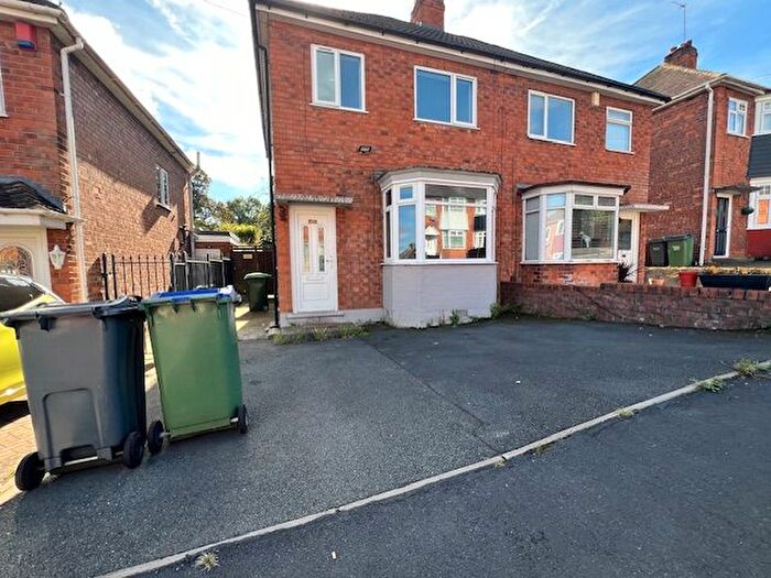 3 Bedroom Semi-Detached House To Rent In Tower Road, Oldbury, B69