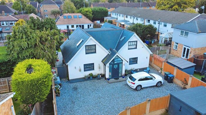 House For Sale In Adeyfield, Hemel Hempstead, HP2