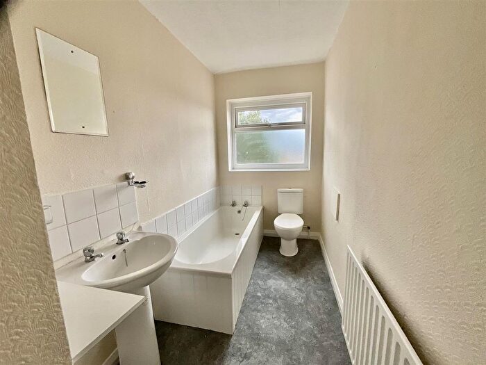 Property To Rent In Ramshill Road, Scarborough, YO11