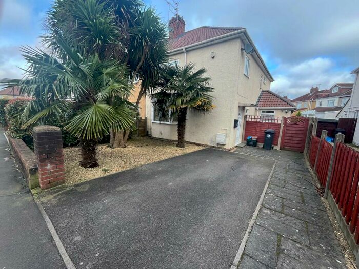 2 Bedroom Flat To Rent In Manor Road, Fishponds, BS16