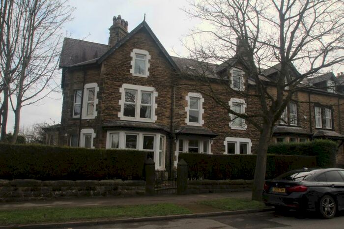 2 Bedroom Flat To Rent In West End Avenue, Harrogate, HG2