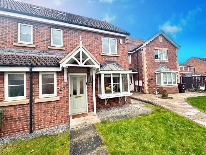 4 Bedroom Semi-Detached House For Sale In Apsley Way, Ingleby Barwick, Stockton-On-Tees, TS17