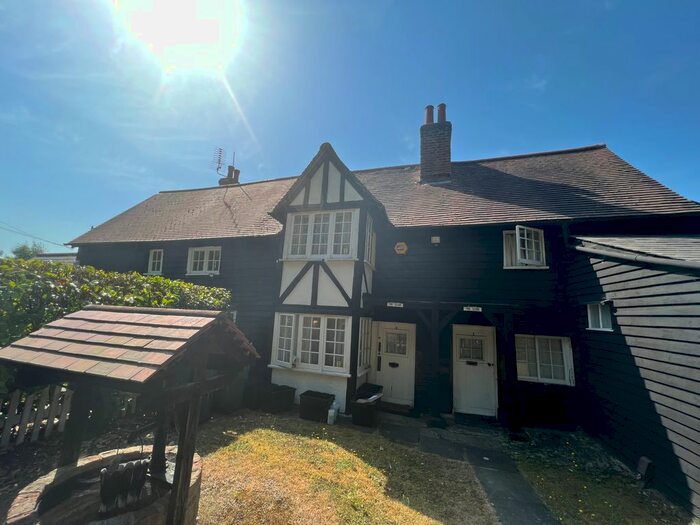 1 Bedroom Cottage To Rent In Pickhurst Green, Bromley, BR2