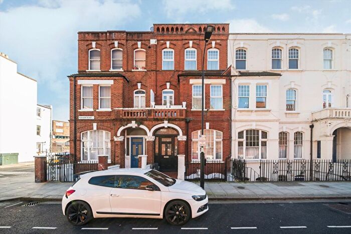 2 Bedroom Flat To Rent In Perham Road, London, W14