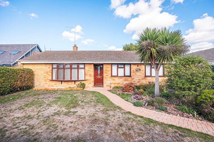 3 Bedroom Detached Bungalow For Sale In Spacious Detached Bungalow In Burgh Castle, NR31