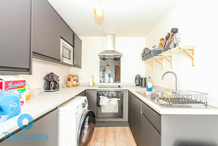 2 Bedroom Apartment To Rent In Park Road, The Park, NG7