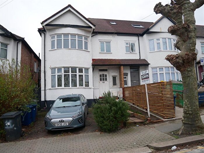 2 Bedroom Flat To Rent In Sevington Road, Hendon, NW4