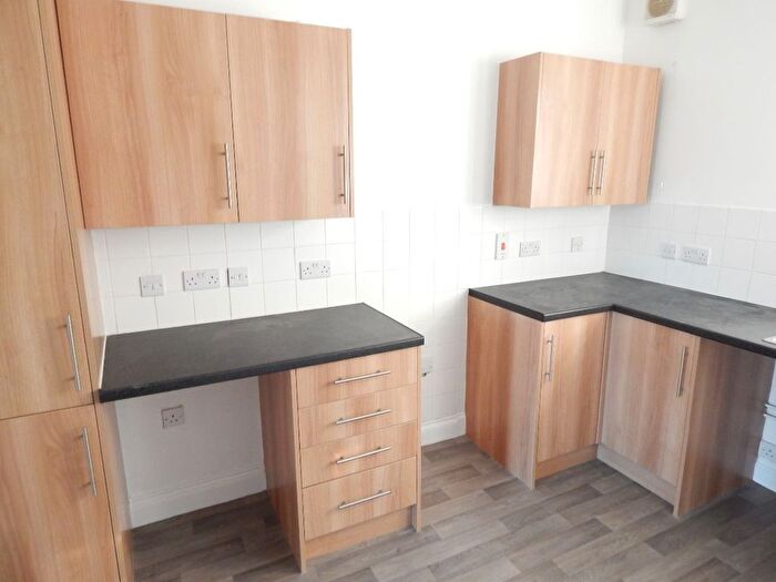 1 Bedroom Flat To Rent In Flat, High Street, Dover, CT16