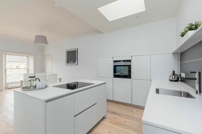 2 Bedroom Flat To Rent In Chester Street, West End, Edinburgh, EH3