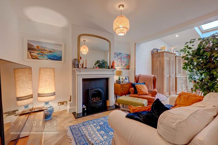 3 Bedroom Semi-Detached House For Sale In Comberford Road, Tamworth, B79