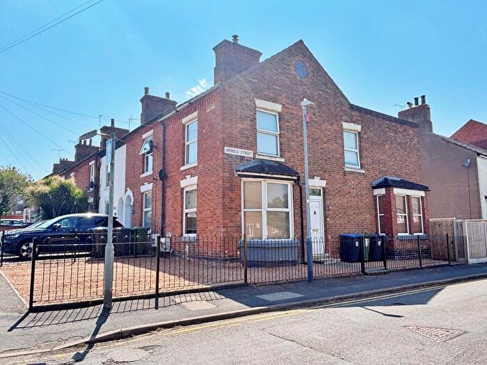 2 Bedroom End Of Terrace House For Sale In Arnold Street, Rugby, CV21