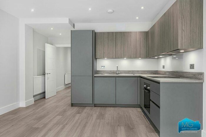 1 Bedroom Flat To Rent In Woodside Park Road, North Finchley, London, N12