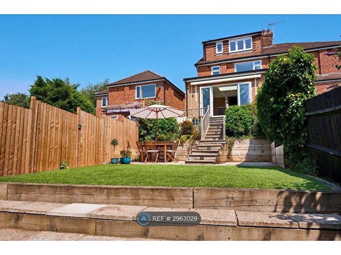 4 Bedroom Semi-Detached House To Rent In Meadow Road, Berkhamsted, HP4