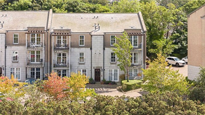 2 Bedroom Flat For Sale In E Queens Road, Aberdeen, AB15