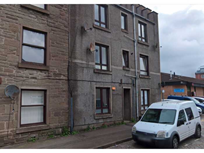 1 Bedroom Flat To Rent In Raglan Street, Dundee, DD4