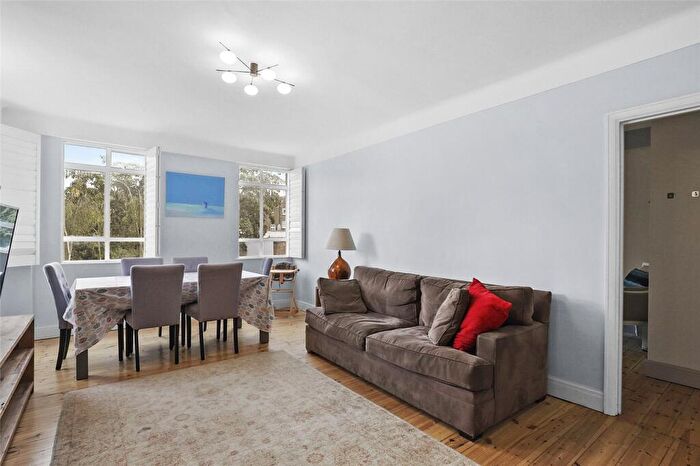 2 Bedroom Flat To Rent In Harrow Lodge, Northwick Terrace, NW8