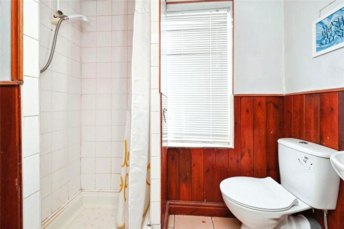 2 Bedroom End Of Terrace House For Sale In Moor Street, Mansfield, Nottinghamshire, NG18