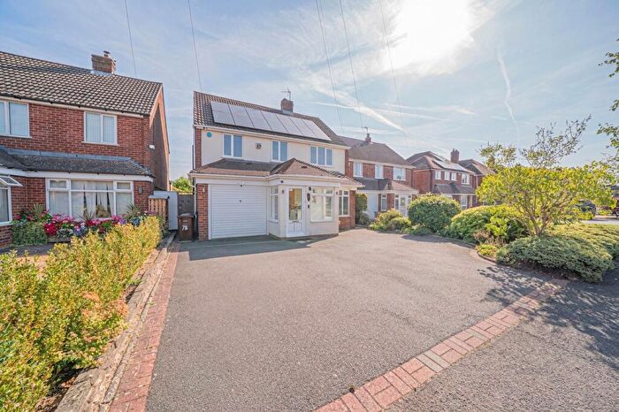 4 Bedroom Detached House For Sale In Ferndown Road, Solihull, B91