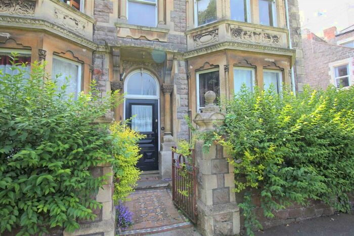 1 Bedroom Flat To Rent In Lovers Walk, Weston-super-Mare, BS23