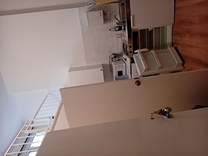 1 Bedroom Studio To Rent In Thrale Road, London, SW16