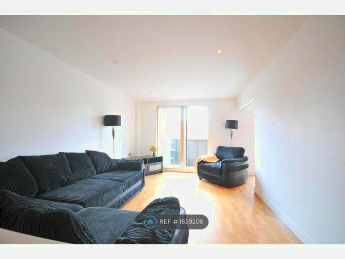 2 Bedroom Flat To Rent In Brewer Street, Manchester, M1