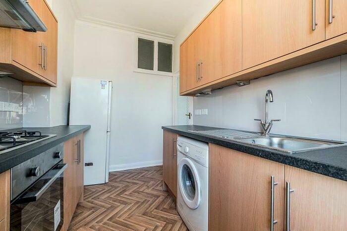2 Bedroom Apartment To Rent In Arran Road, Catford, SE6