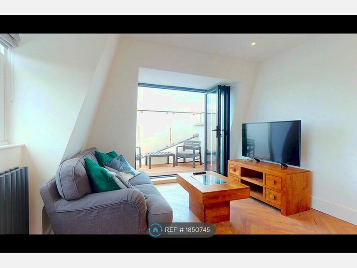 1 Bedroom Flat To Rent In Tooting, London, SW17