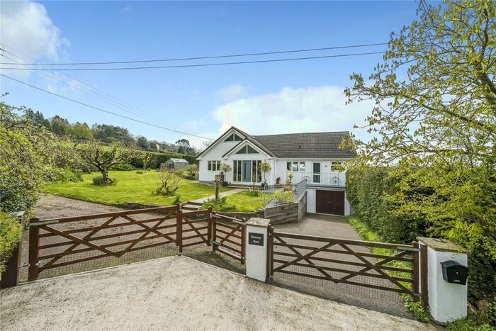 4 Bedroom Bungalow For Sale In Heathstock, Stockland, Honiton, Devon, EX14