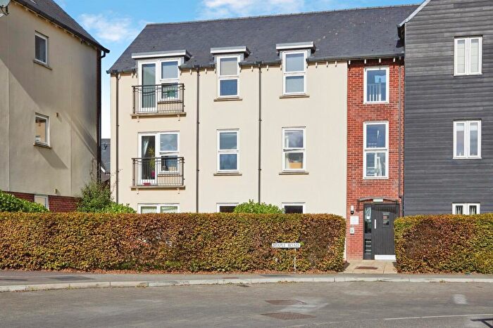 2 Bedroom Flat For Sale In Maple Road, Shaftesbury, SP7