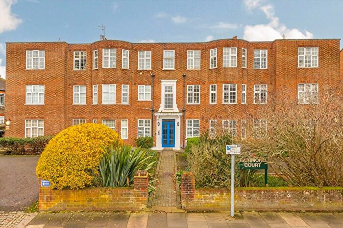 1 Bedroom Flat For Sale In Richmond Road, Wimbledon, SW20