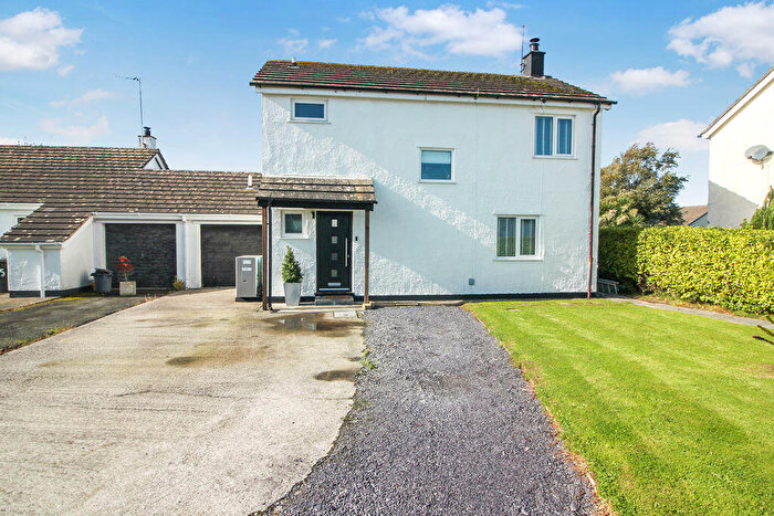 3 Bedroom Detached House For Sale In Nant Y Mynydd Llanfechell, LL68