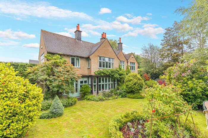 4 Bedroom Detached House For Sale In Beacon Gardens, Crowborough, TN6