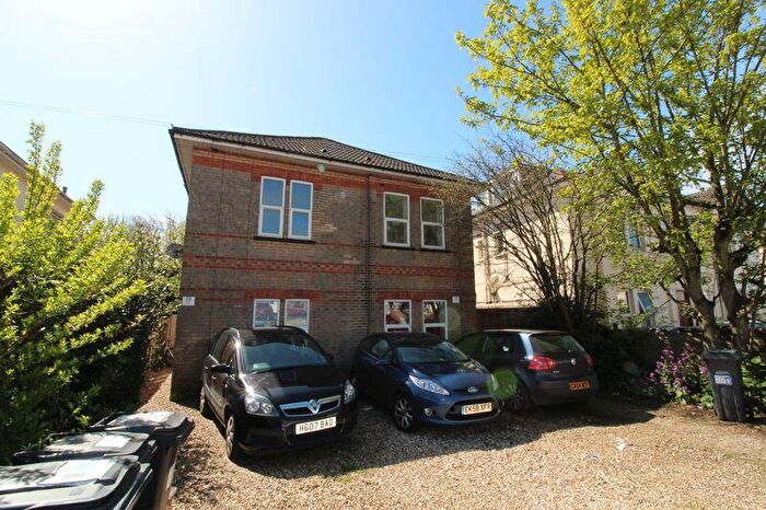 2 Bedroom Flat To Rent In Southcote Road, Bournemouth, BH1