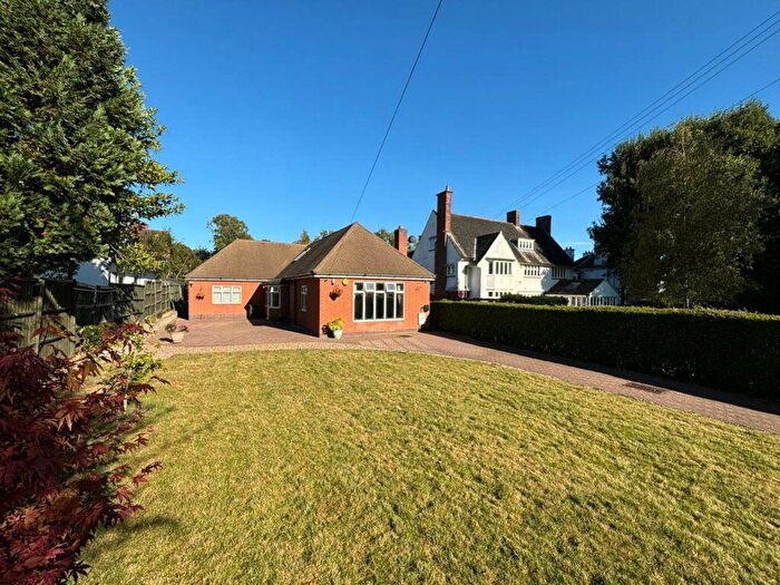 4 Bedroom Detached House To Rent In Elms Road, Leicester, LE2