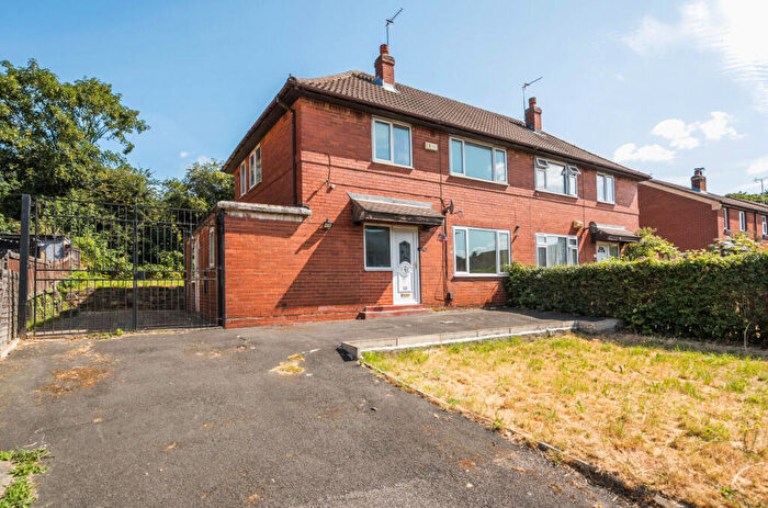 3 Bedroom Semi-Detached House For Sale In Sugar Well Mount, Meanwood, Leeds, LS7