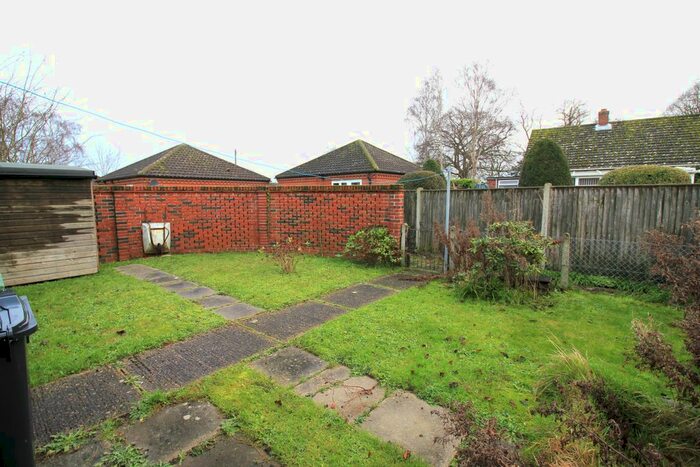 2 Bedroom Bungalow To Rent In Broadland Close, Norwich, NR13