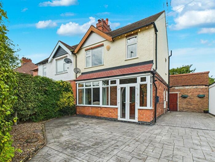 3 Bedroom Semi-Detached House For Sale In Castle Way, Willington, Derby, DE65