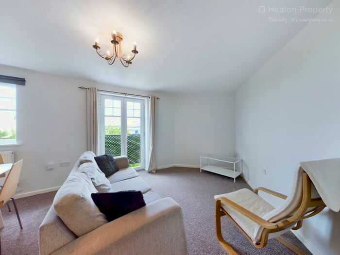 2 Bedroom Flat To Rent In Redgrave Close, Gateshead, Tyne And Wear, NE8